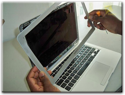 Замена экрана Apple MacBook в Нижнекамске