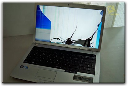 замена матрицы на ноутбуке Samsung в Нижнекамске